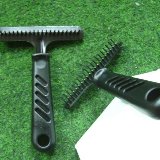 Metall Striegel HS