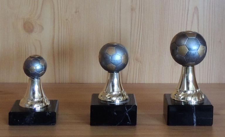 3er Serie Ballsport Figur 9,5 bis 12,5cm #84