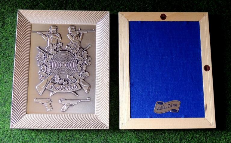 Zinnrelief Schützen