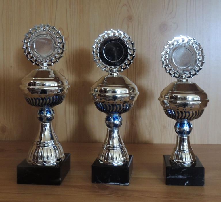 3 Pokale silber-blau 23 bis 25cm #1441