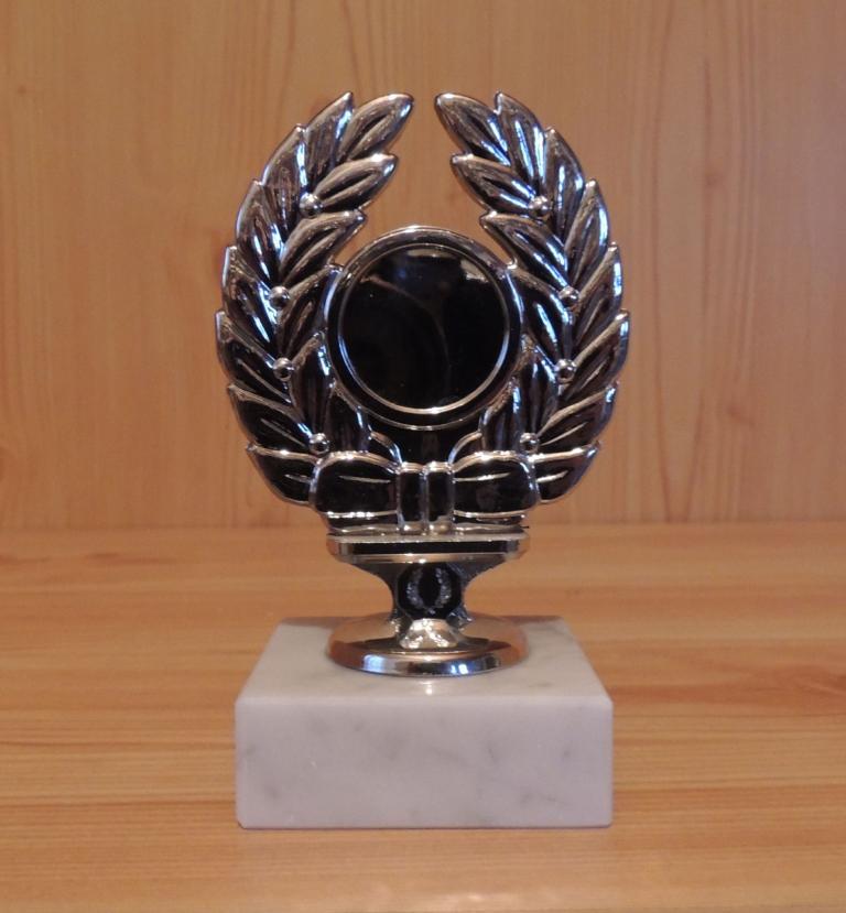 Ehrenpreis aus Kunststoff auf Marmor #DA 1