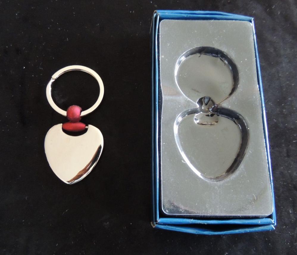 Schlüsselanhänger Herz mit rot