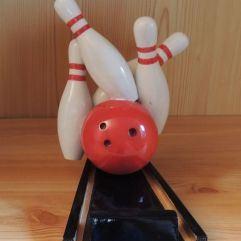 Bowling 19022